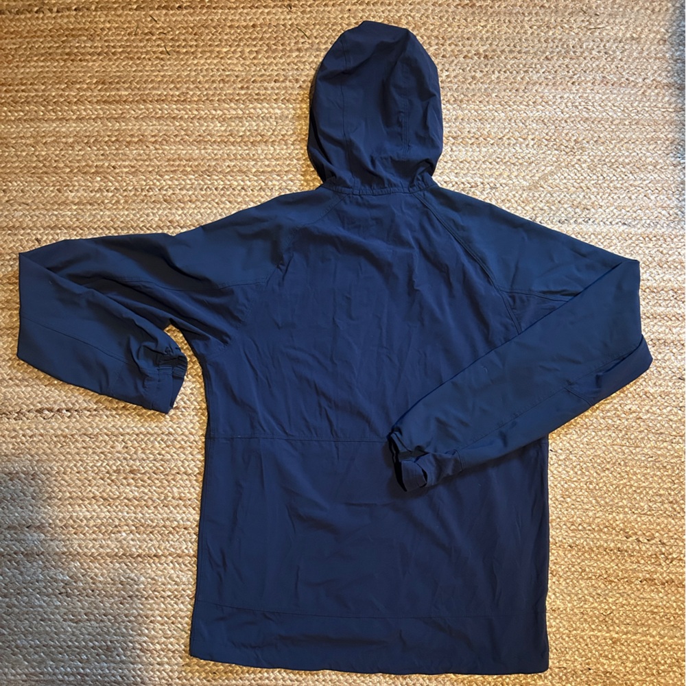 Hooded Softshell Jacket - image 9